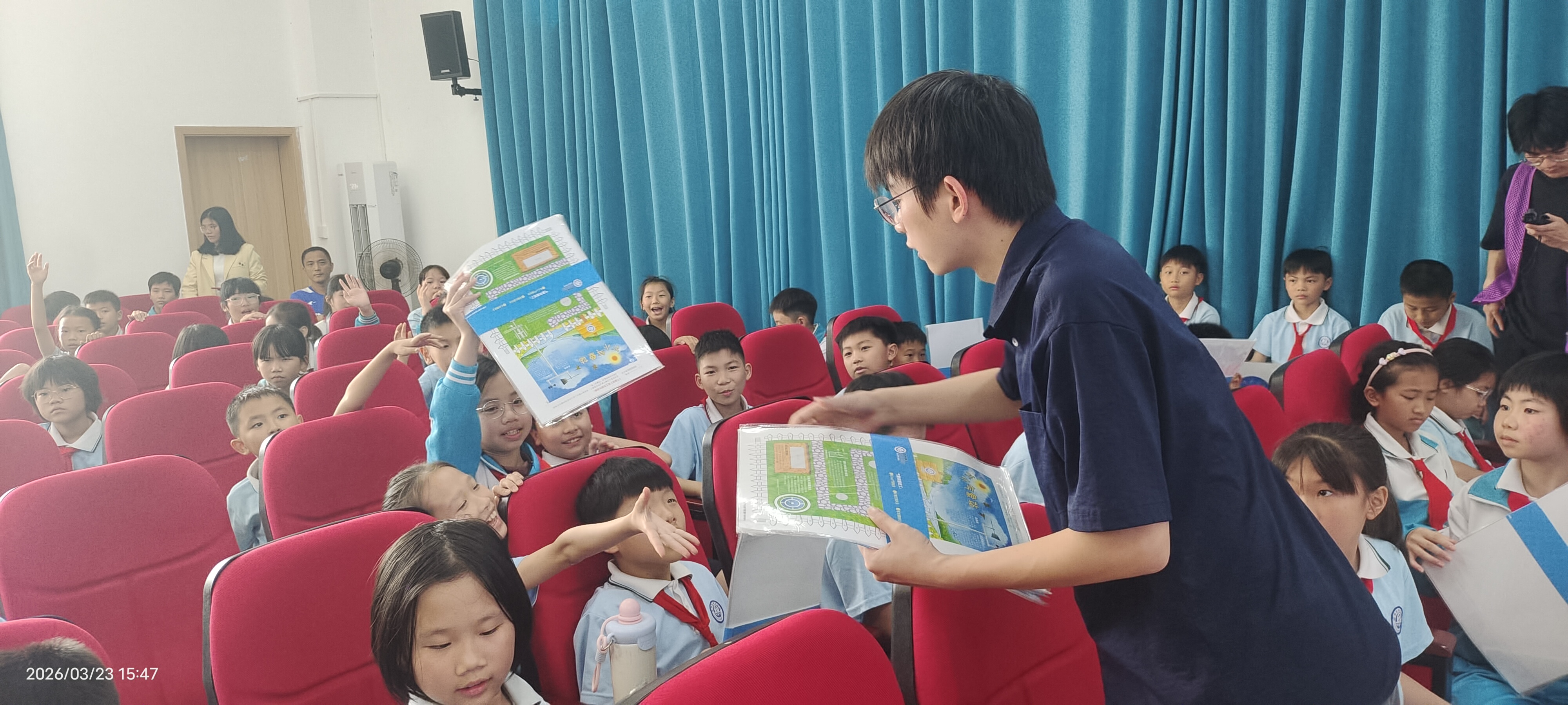 图片2.png 图片2.png